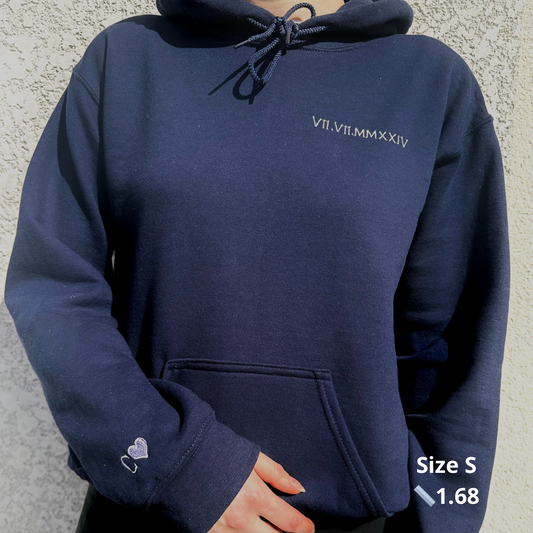 Eigen datum + initiaal hoodie