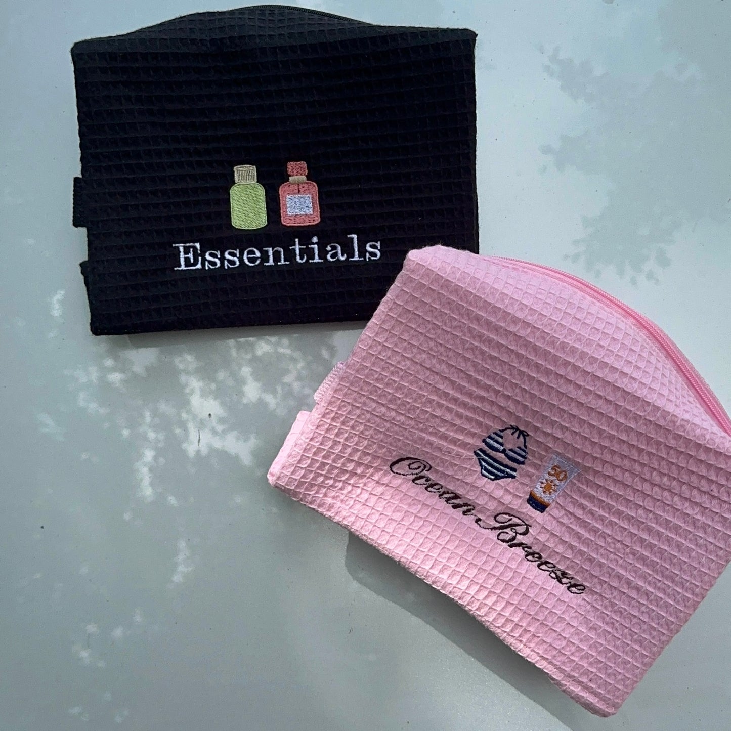 Duo icon pouch