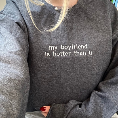 Pull « Mon copain est plus sexy que toi »